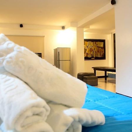 V.F. Four Season Hotel Анхелес Екстериор снимка